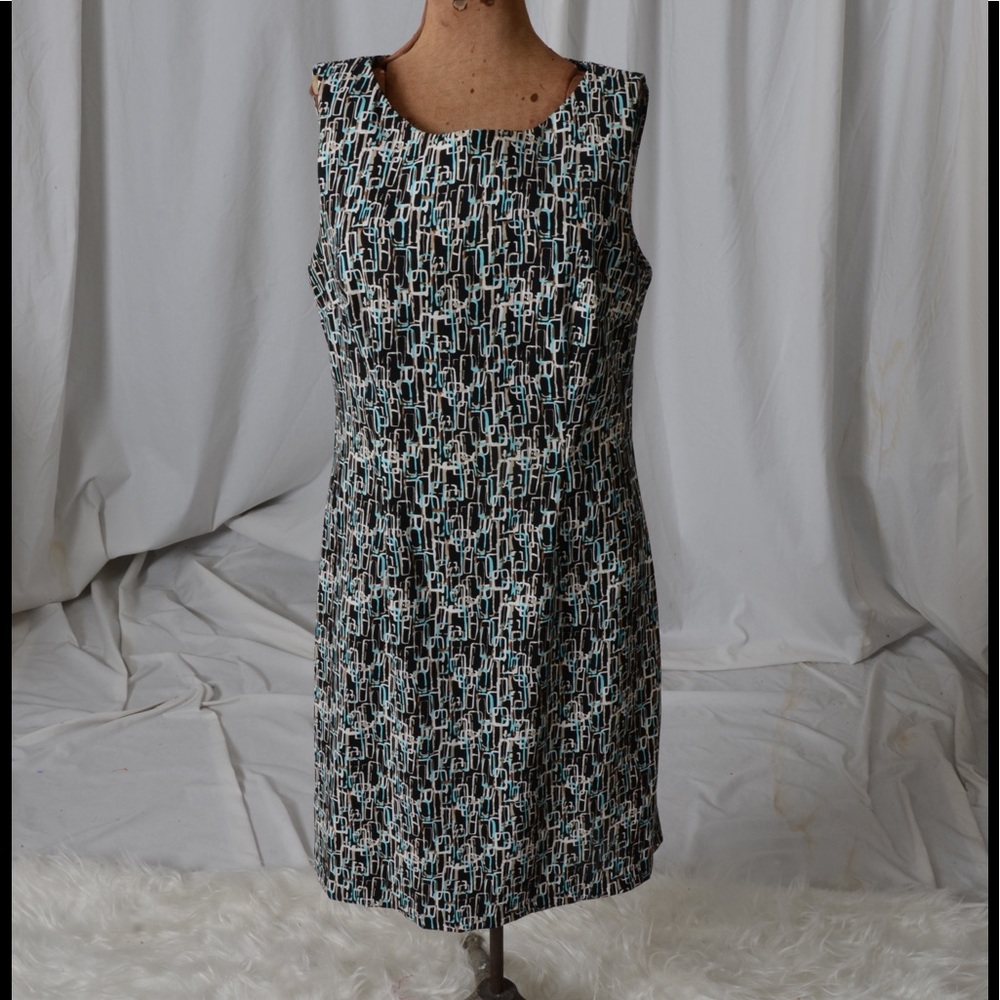 Geometric print dress